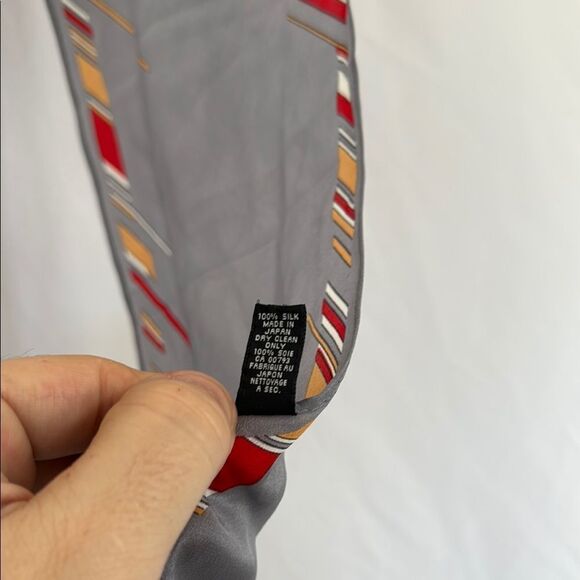 Vintage Lanvin Paris 100% silk scarf - Picture 4 of 4